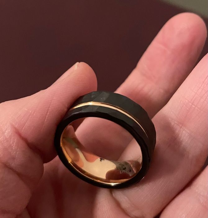 Verigheta/inel negru din tungsten, marimea 8 (US) sau 57 (EU)