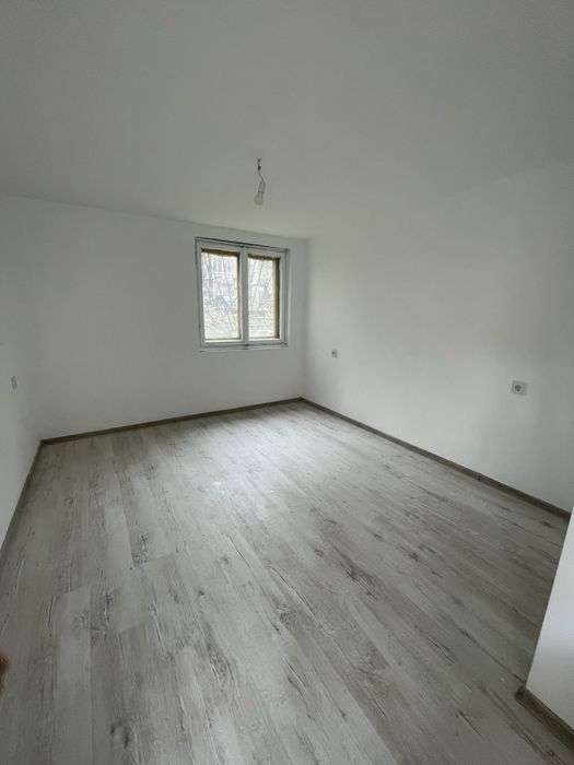 Продава се Офис в Пловдив, Център - 15 кв.м за 1367 €/кв.м - Снимка #4