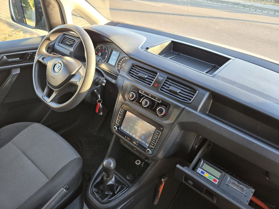 Vw  Caddy an 2018 frigorific  frig priza 220  v