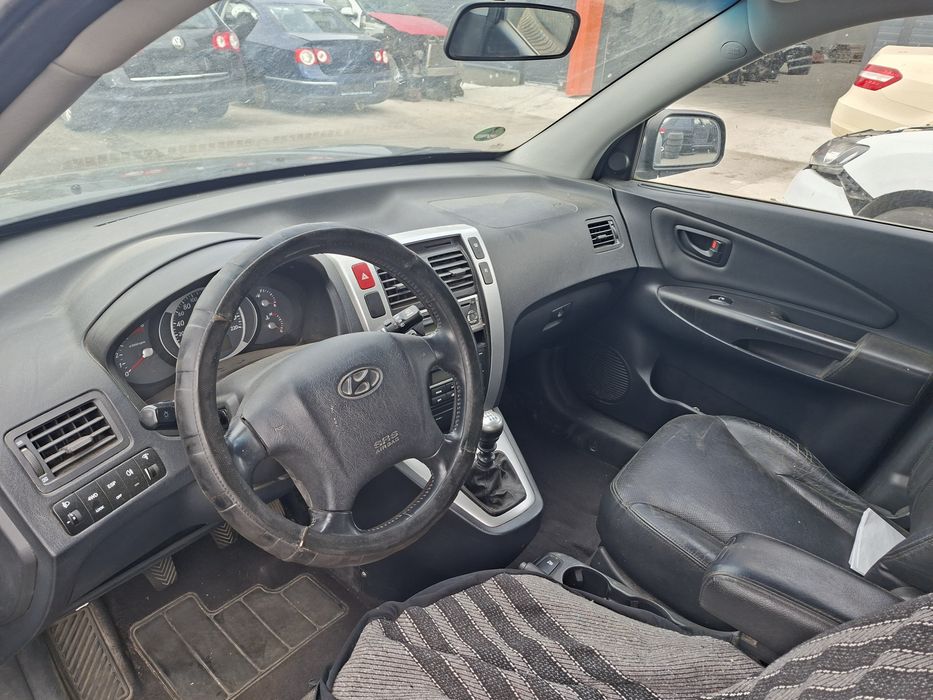 Dezmembram Hyundai Tucson, an 2008, 2.0 d, 4x4
