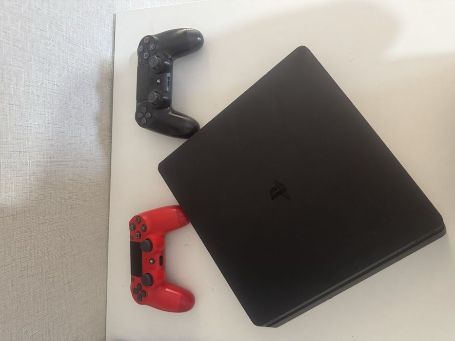 Playstation 4 Slim 1TB