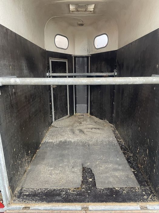 Vand remorca transport animale