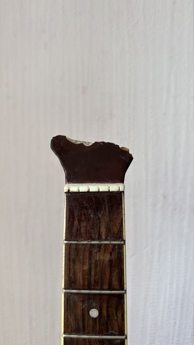 Гитара продам срочно