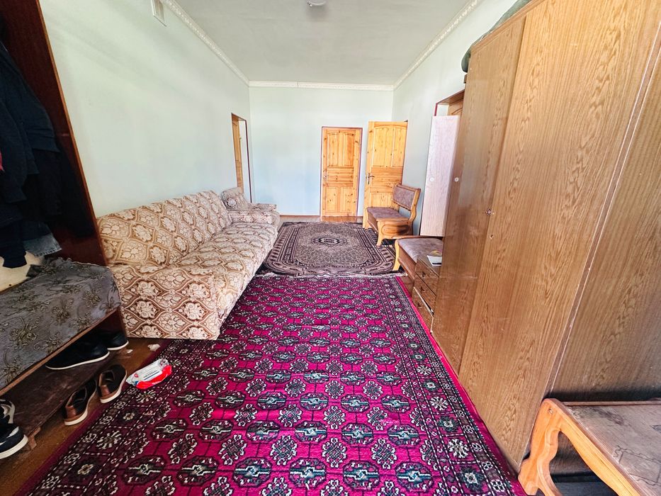 Термиз Шахар марказида 10 сотих ховли Сотилади.