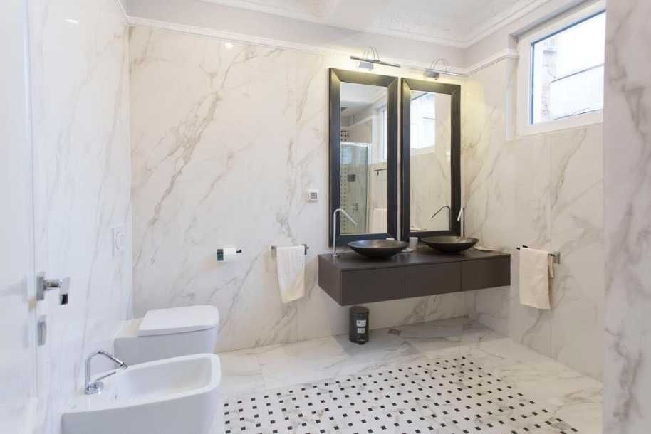 Дава се под наем Тристаен апартамент в София, Център - 160 кв.м за 1200 € - Снимка #8