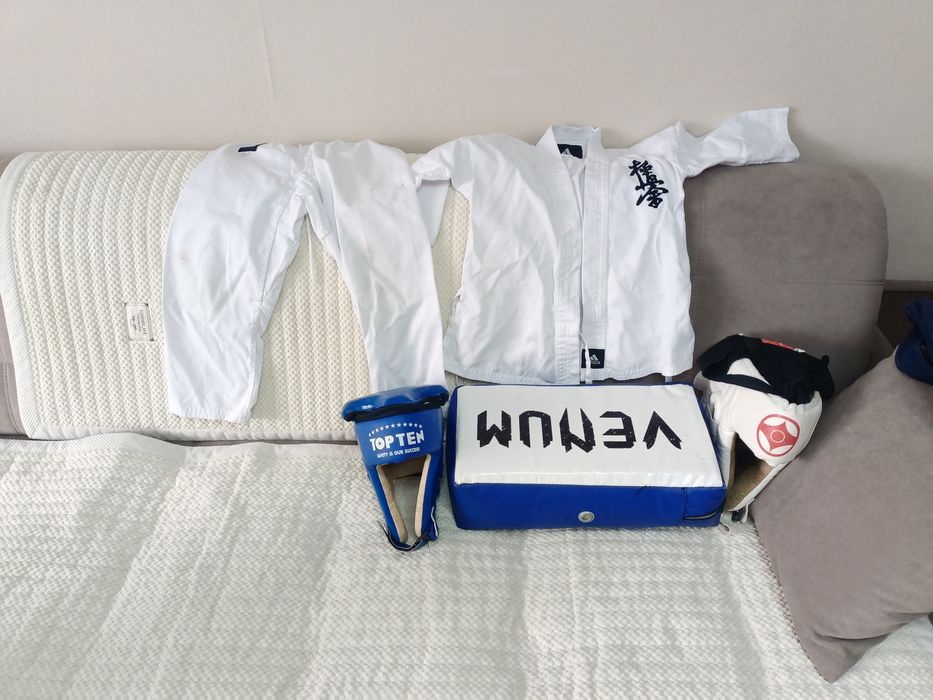 Костюм для каратэ