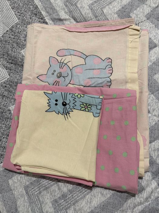Отдам детское постельное белье и одеяло