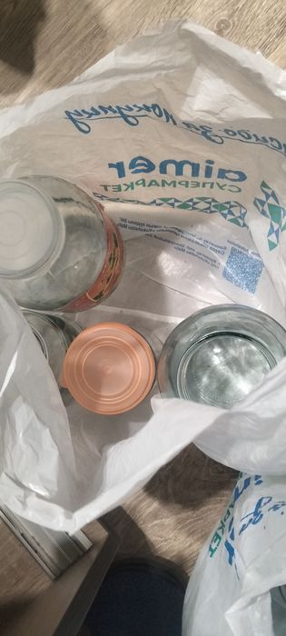 Отдам даром банки