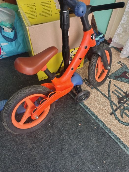 Trotineta și bicicleta fara pedale