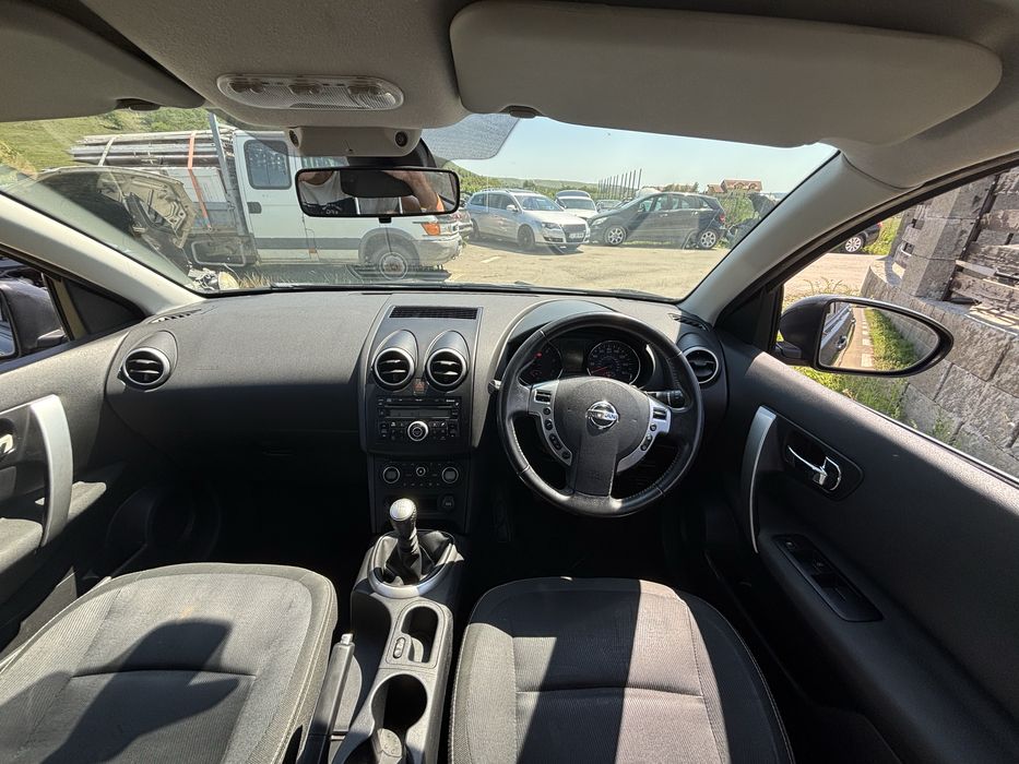 Dezmembrez Nissan Qashqai 1.5 dci 110 cp FCSJ10