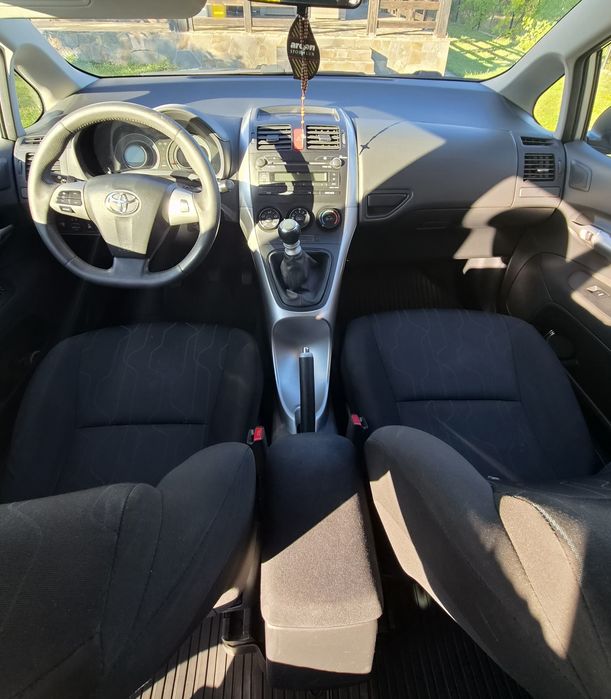 TOYOTA Auris 2011 — imagine 5