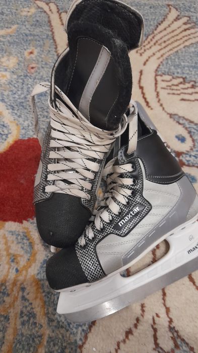 Patine hochei mărimea 40