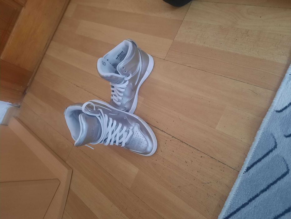 Nike Air Jordan 1 Anodized Silver