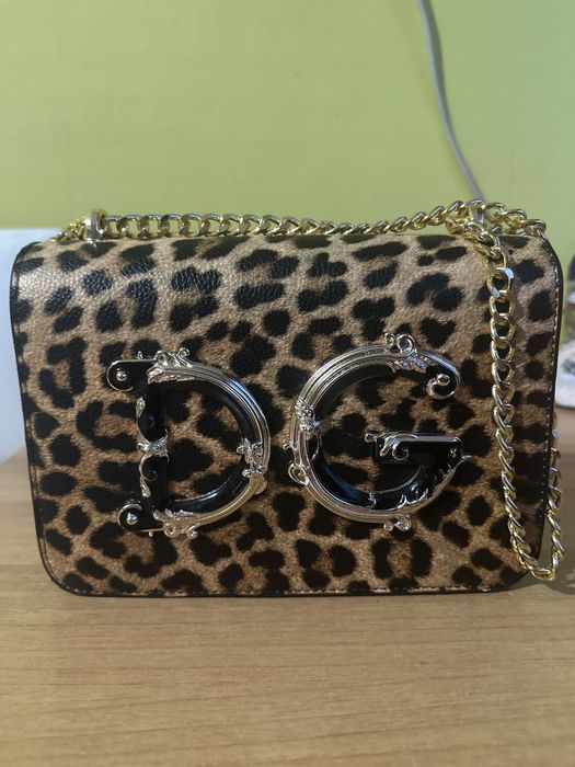 Малки стилни чантички !