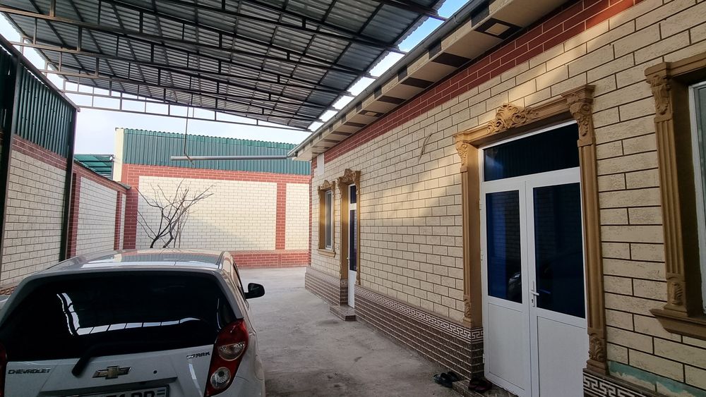 Ховли уй сотилади