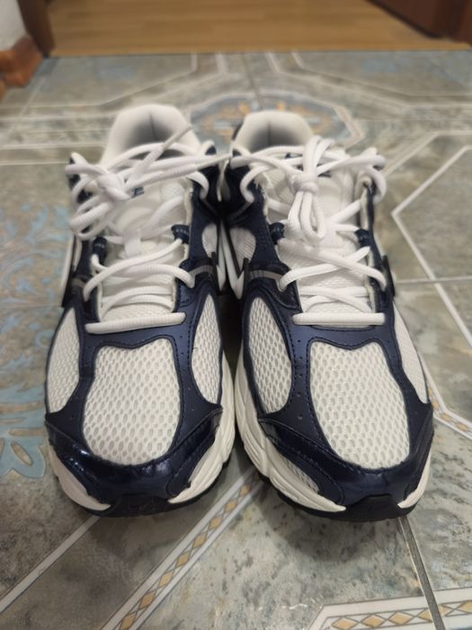 Adidasi NIKE V5 RNR