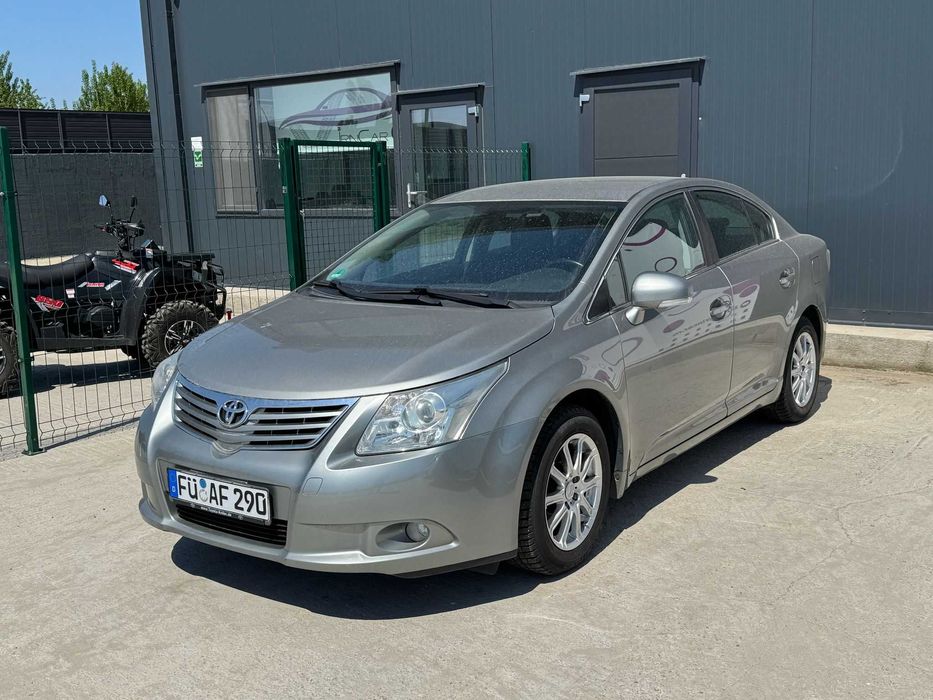 Dezmembram Toyota Avensis 2009 berlina / sedan 1.8