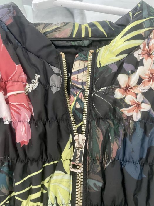 Дамско яке Guess ново