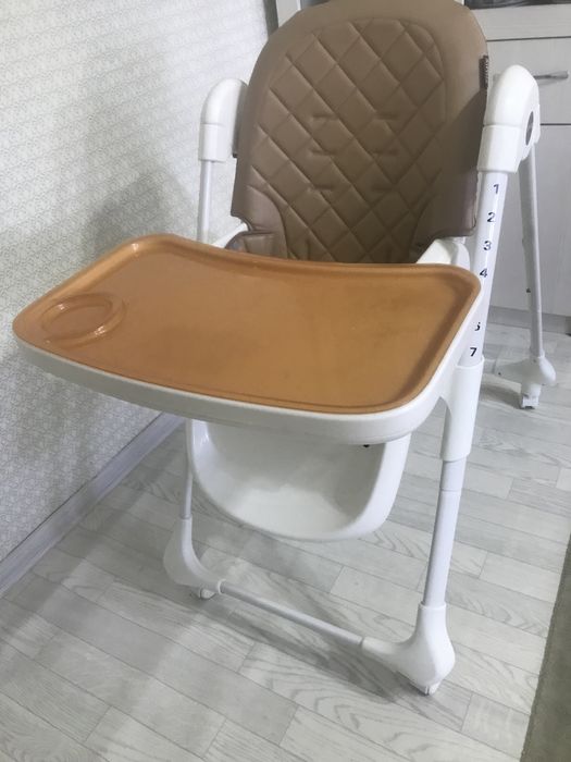 Стул для кормление