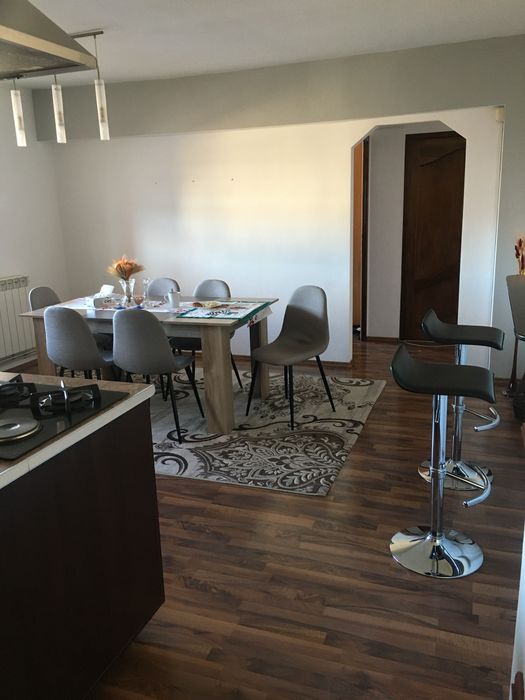 Apartament cu 4 camere