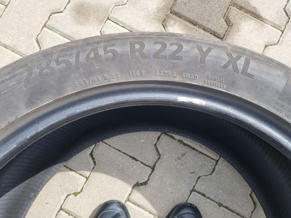 Летни 2 бр. 325/40/22 +2 бр. 285/45/22 Continental Premium Contact 6