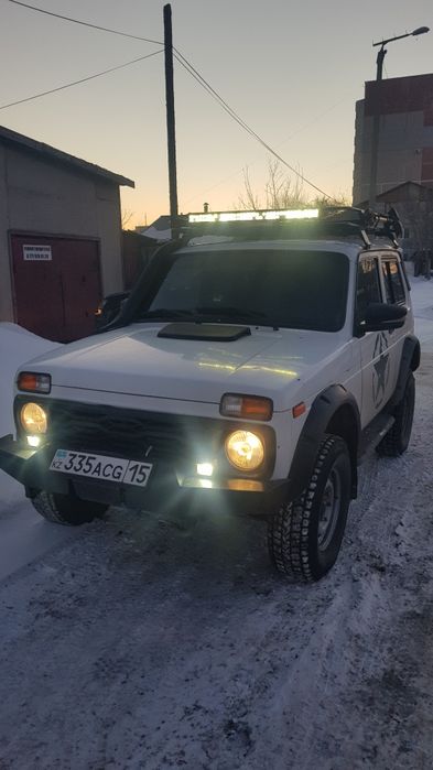 Продам ниву 21214