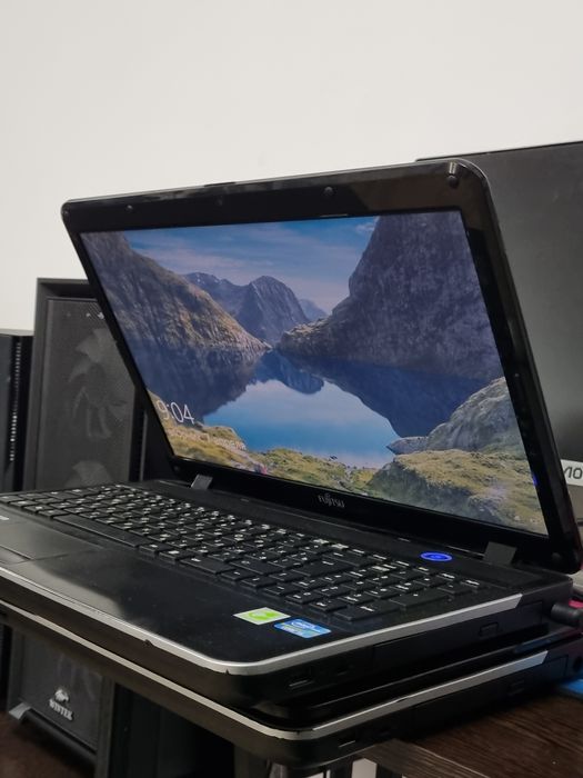 Ноутбук i5 / 8gb ram / 500gb