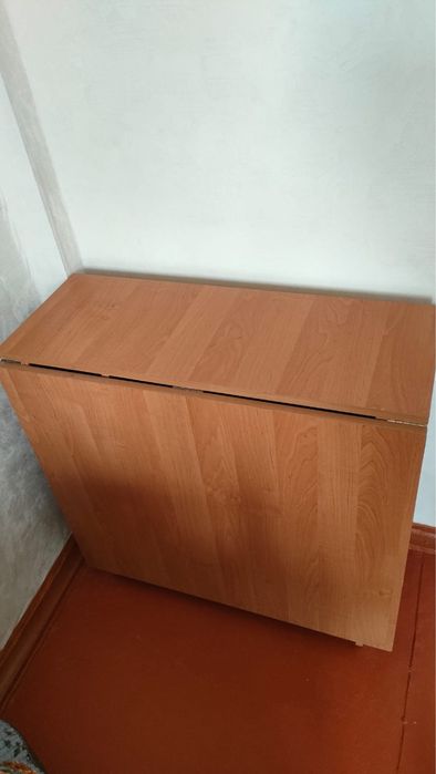 Продам стол в хорошем состоянии