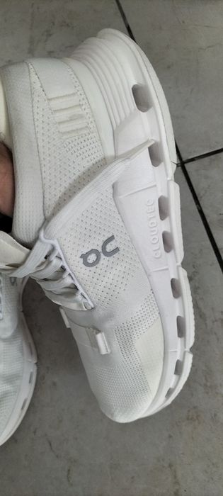 Adidași On cloud 42