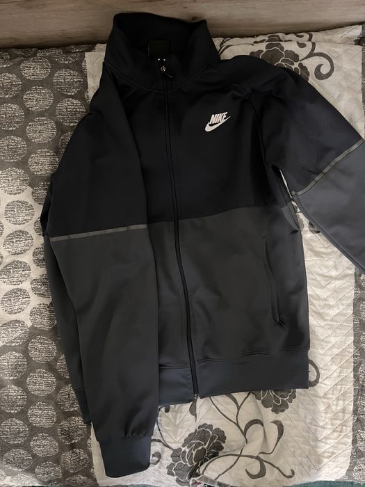 Суичър Nike  тъмно лилав