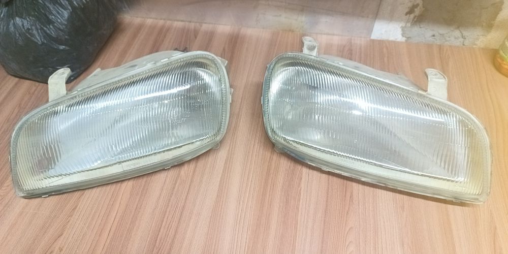 Фара на Тойота раф4