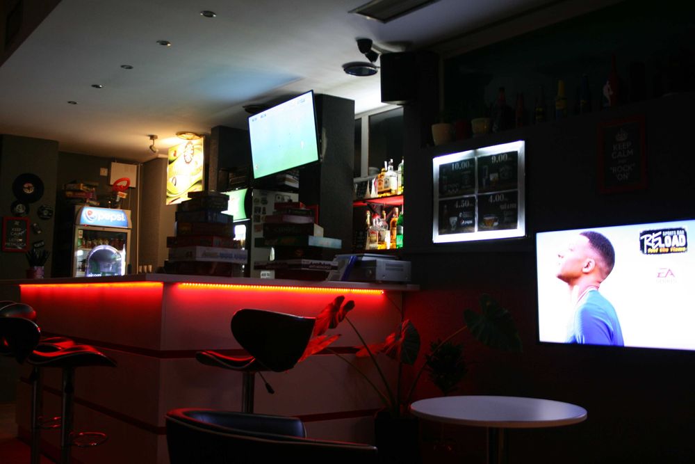 Продава се Заведение в София, Студентски град - 300 кв.м за 221 €/кв.м - Снимка #2