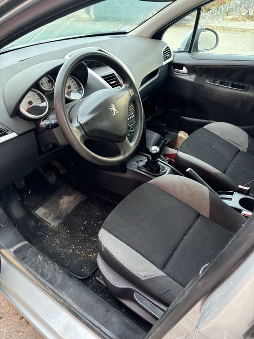 Пежо 207 1.4 бензин на части. 3 броя.