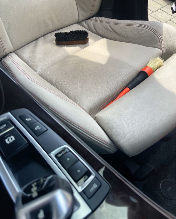 Cosmetizare auto polish tratamente hidrofobe