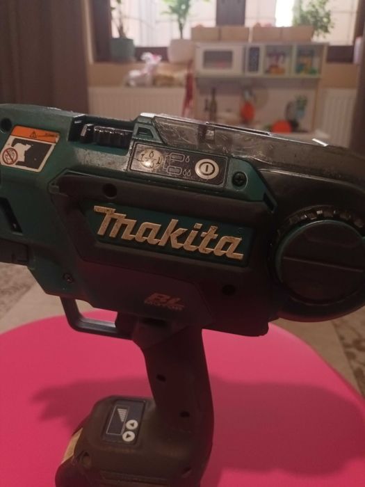 Vand Pistol de legat fier Makita