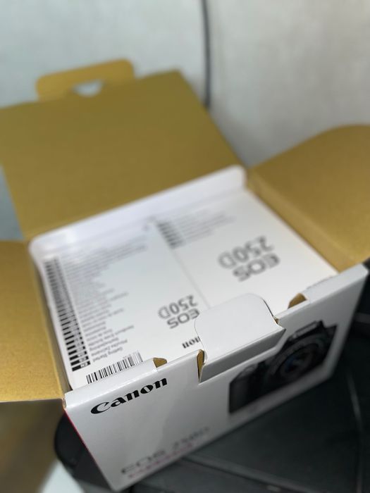Продам новую камеру Canon