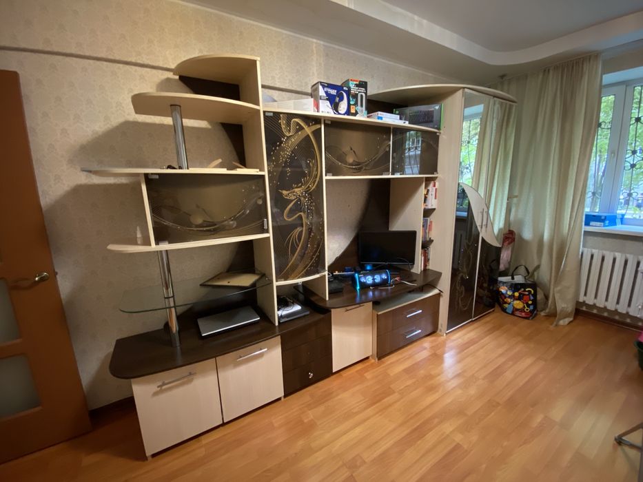 Горка для гостиной