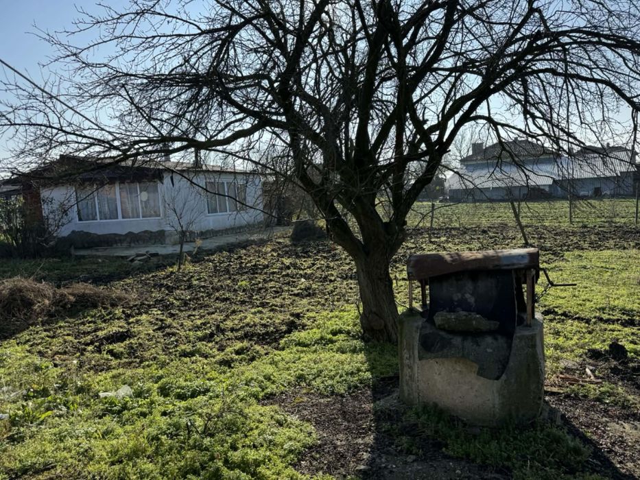 Продавам/Разменям Къща в село Роза