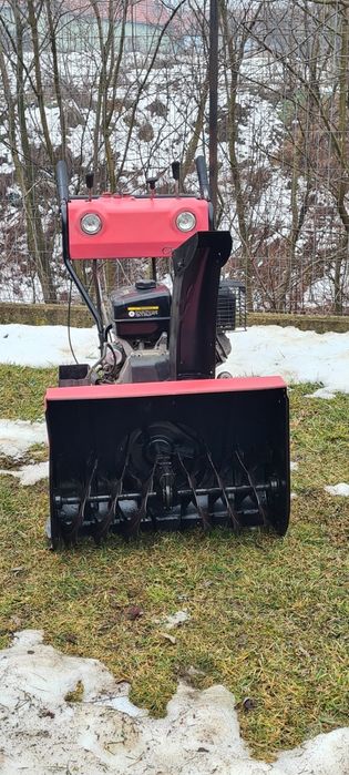 Freză de zăpadă  cu motor pe benzină
