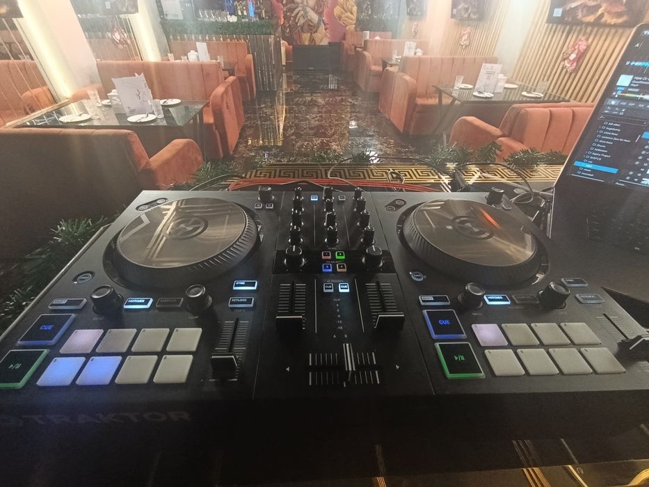 Dj TRAKTOR S2 MK3 (Decksaver)