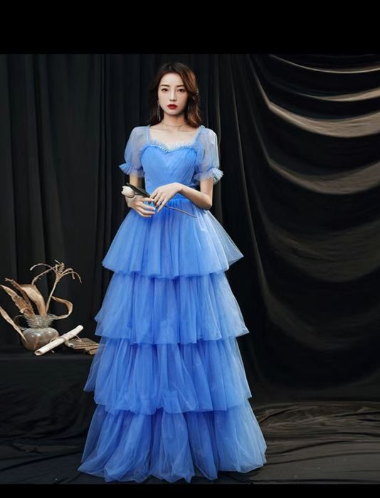 Продам новое платье