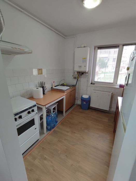 Vand apartament 2 camere sau schimb cu 3 camere + dif