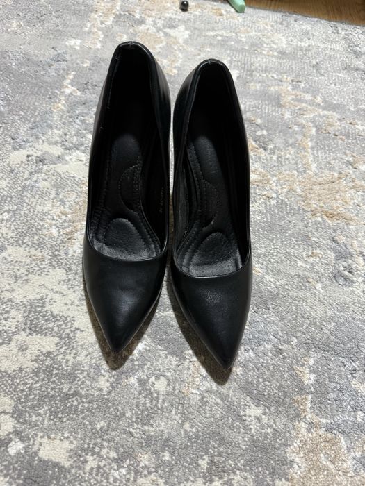 Босоножки (черная туфли в подарок)