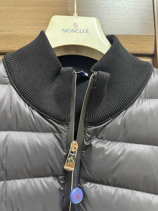 Продам кофту утепл мужскую Monclear размер М