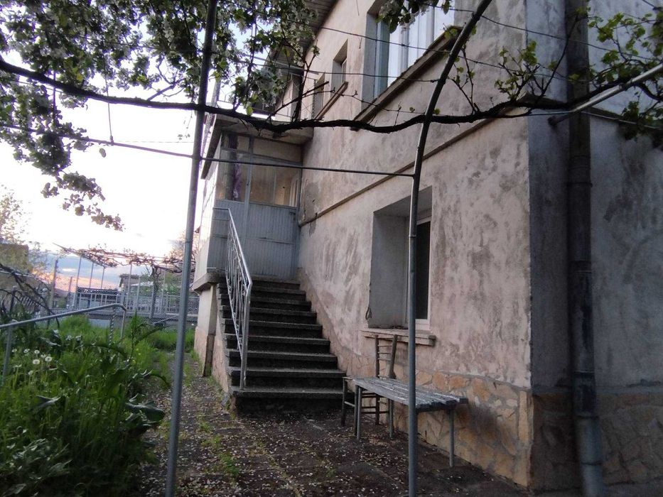 Къща в Перник кв. Ралица