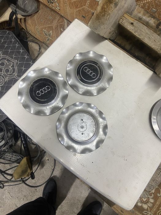 Ауди 3 штук крыщка