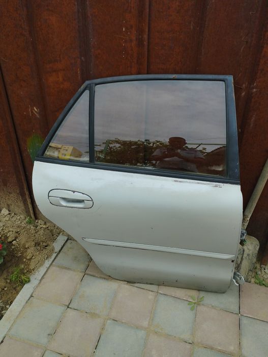 Дверь Мицубиси Галлант хэтчбек