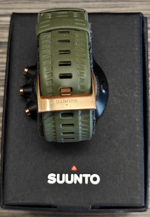 Спортен часовник Suunto 9