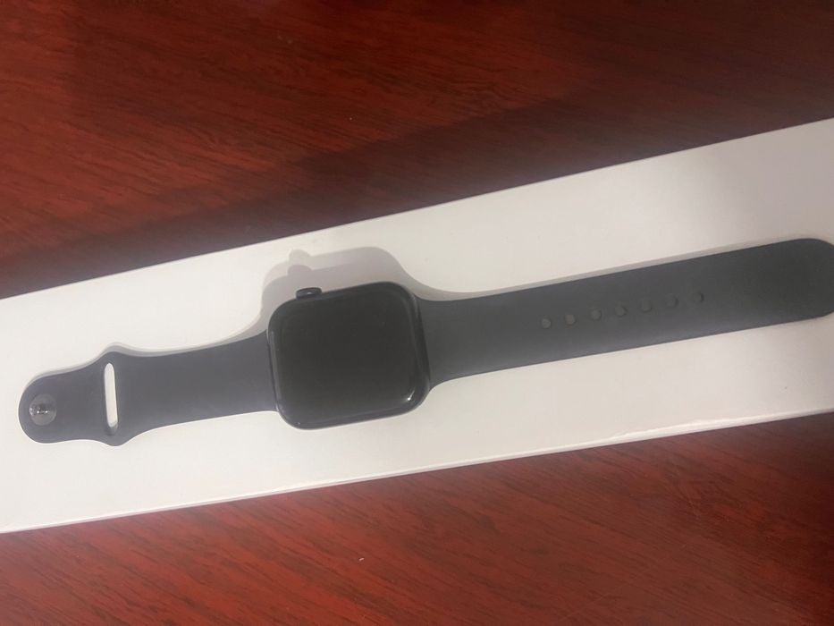 Apple watch 8 series