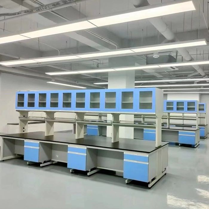 HPL панели для лабораторий, перегородок и санитарных кабин